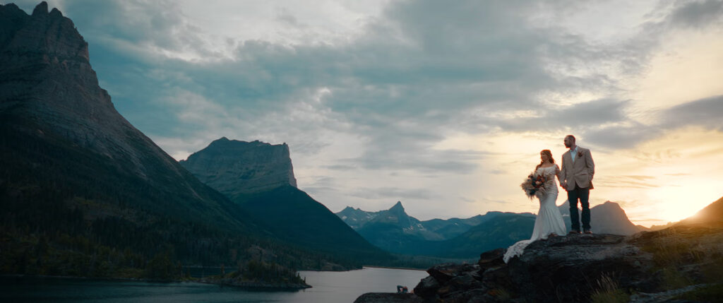 694e18dade19c6eb7e423395_Still-2025-12-25-121609_1.41.1-copy